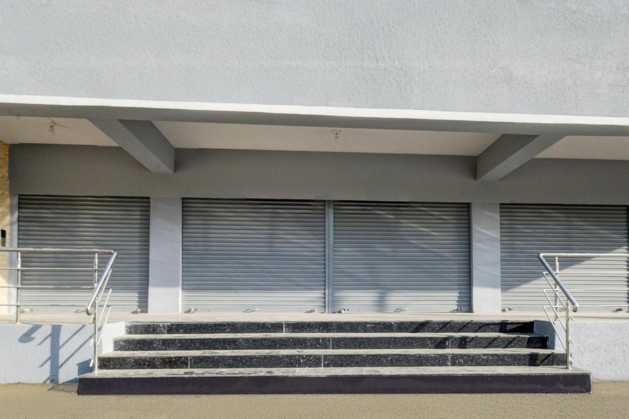 Super Townhouse Kukatpally North Formerly Munagala Arcade Hyderabad Exterior foto
